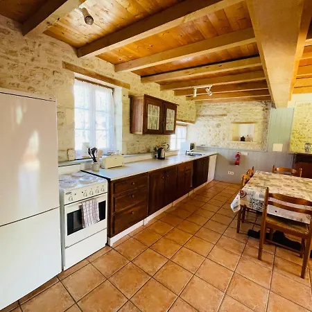 Σπίτι διακοπών Les Landes Vacances Saint-Crepin (Charente-Maritime)